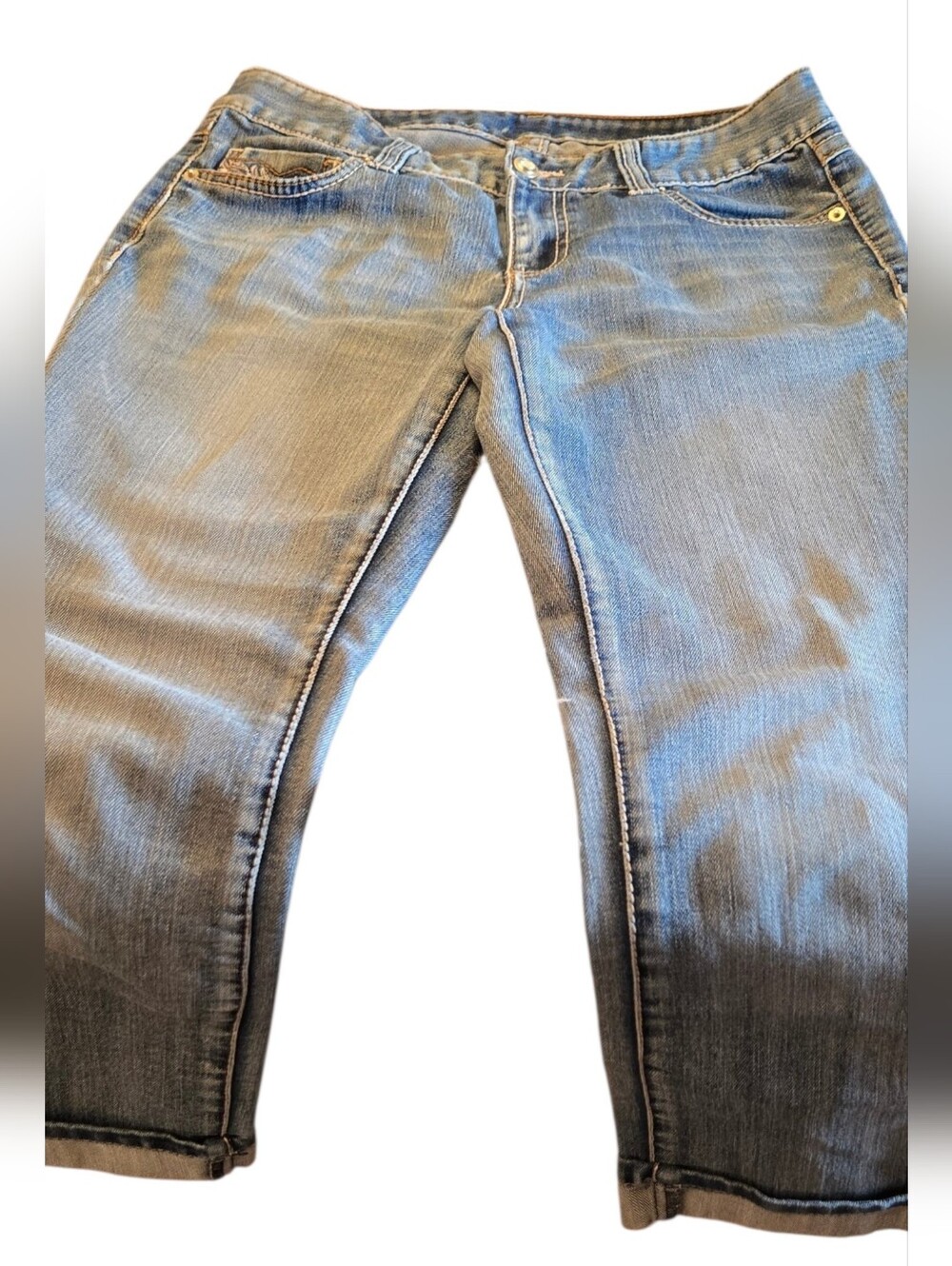 INC Denim Women’s Light Wash Stretch Capri's Size 4